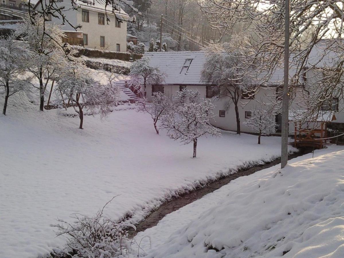 Quaint Farmhouse In Langenbach Near The Lake Екстериор снимка
