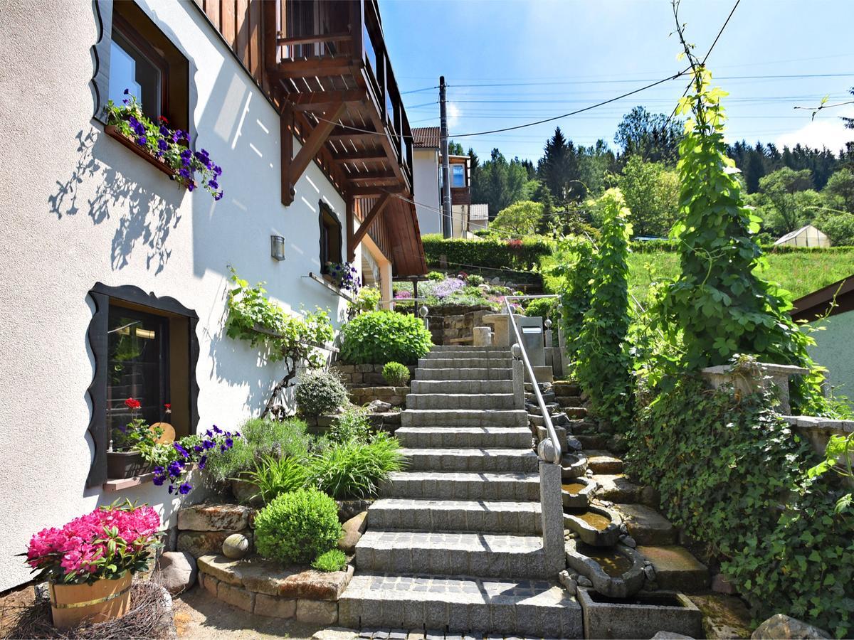 Quaint Farmhouse In Langenbach Near The Lake Екстериор снимка